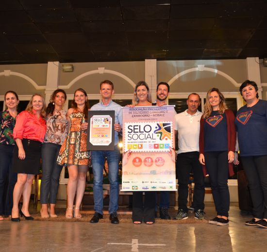 Acibalc é reconhecida por nove projetos que impactam a comunidade em noite de certificação do Selo Social