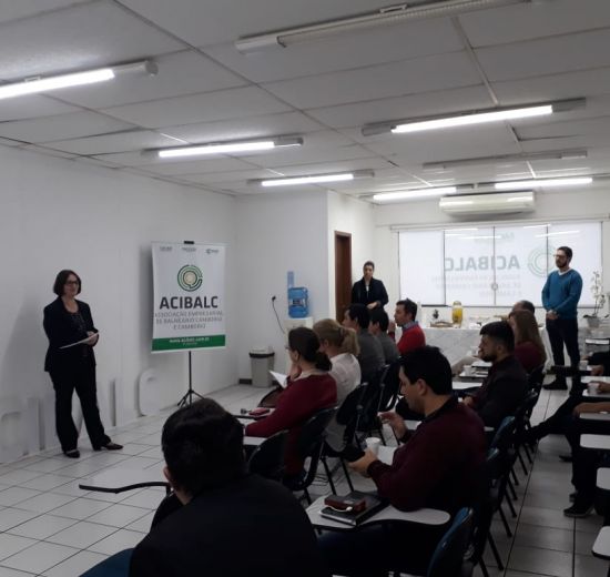 Com café da manhã Acibalc recepciona os novos associados