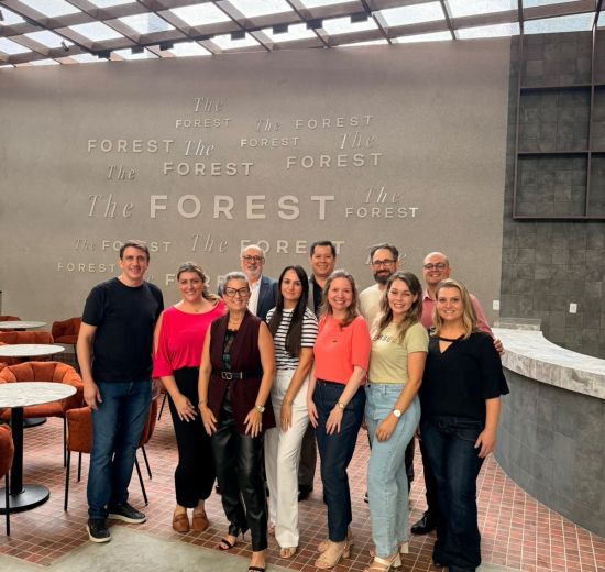 Diretoria da ACIBALC realiza visita institucional ao The Forest Convention Center