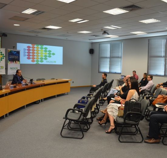 Em Jaraguá do Sul, temas do universo jurídico são debatidos na reunião do Comitê Jurídico da Facisc 