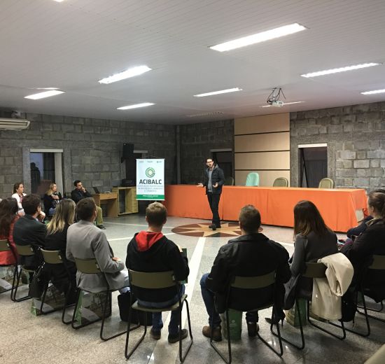Empresários de Camboriú se reúnem em evento realizado pela Acibalc na Prefeitura 