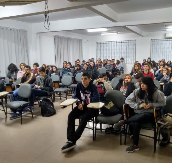 Geração Empreendedora: Núcleo da Mulher e de Jovens da Acibalc sensibilizam alunos em escolas de BC e Camboriú