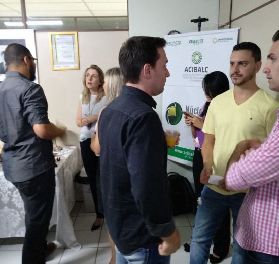 Jovens Empreendedores movimentam Acibalc na noite de quarta-feira