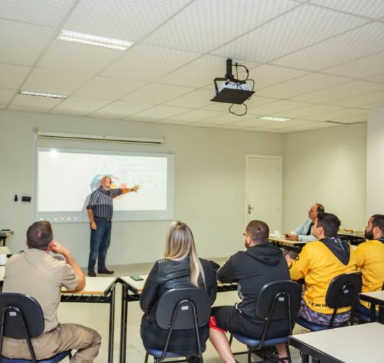 Núcleo Empreender Social promove Planejamento Estratégico de Organização Social