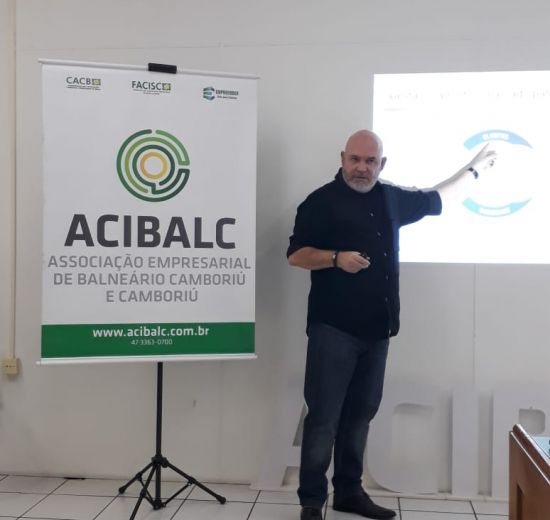 Workshop para implantação do MEG - Modelo de Excelência para a Gestão envolve colaboradores e diretoria da Acibalc 